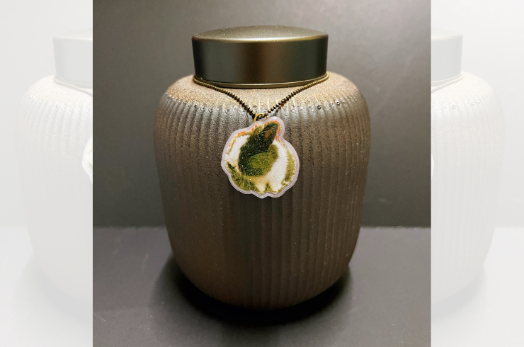 深咖啡色陶瓷骨灰甕    (小)1800元  (大)2500元